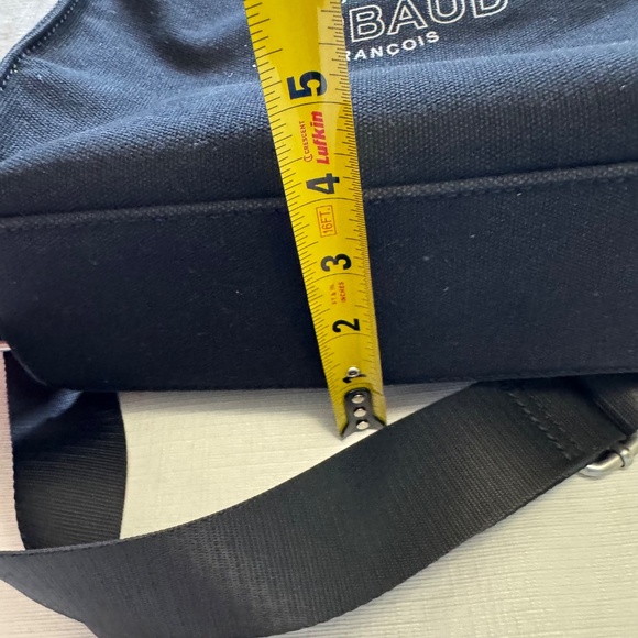 Marithe Francois Girbaud Black Crossbody Bag - Picture 6 of 8